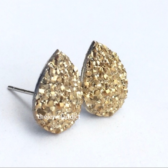 3 for 15🎀 gold Druzy style teardrop studs - Picture 2 of 4